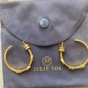 Julie Vos hoops
